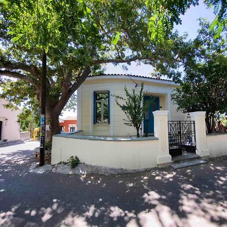 Yioklima - Renovated Neoclassical House With Two Bedrooms فاموس المظهر الخارجي الصورة