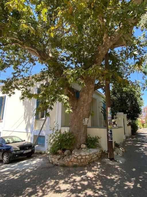 Yioklima - Renovated Neoclassical House With Two Bedrooms فاموس المظهر الخارجي الصورة